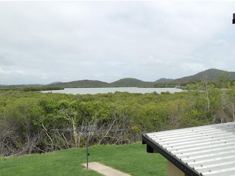 13 Hackett Court, Campwin Beach QLD 4737