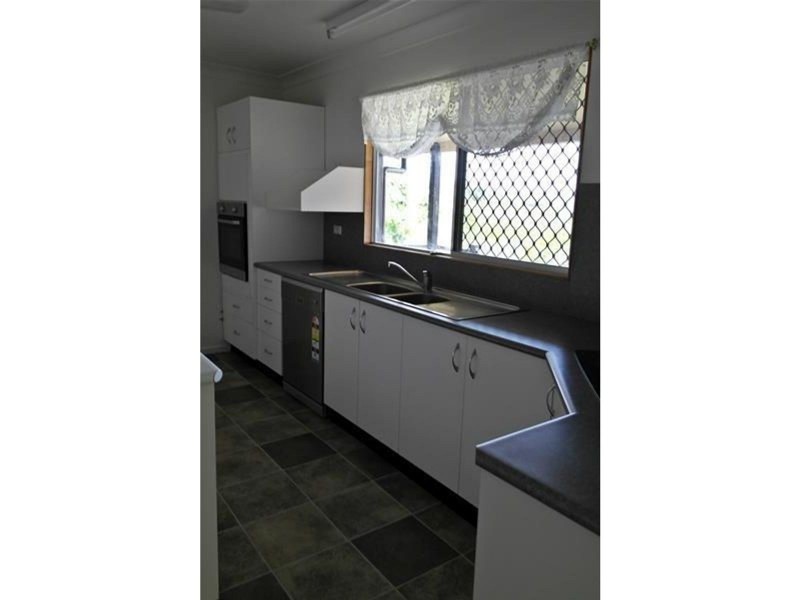 13 Hackett Court, Campwin Beach QLD 4737