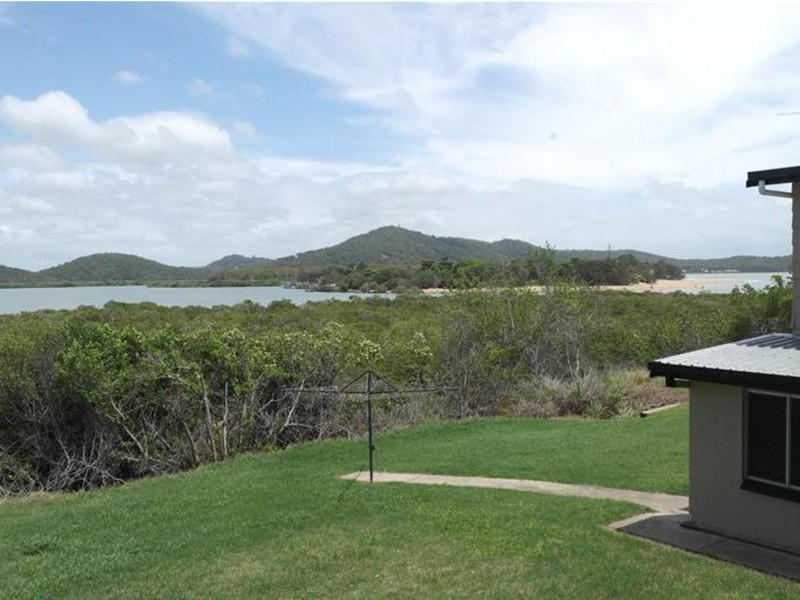 13 Hackett Court, Campwin Beach QLD 4737