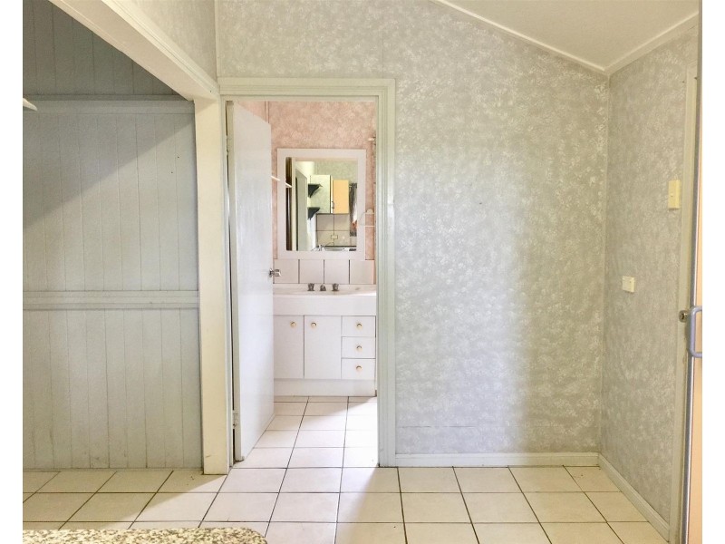 12 Denison Street, Nebo QLD 4742