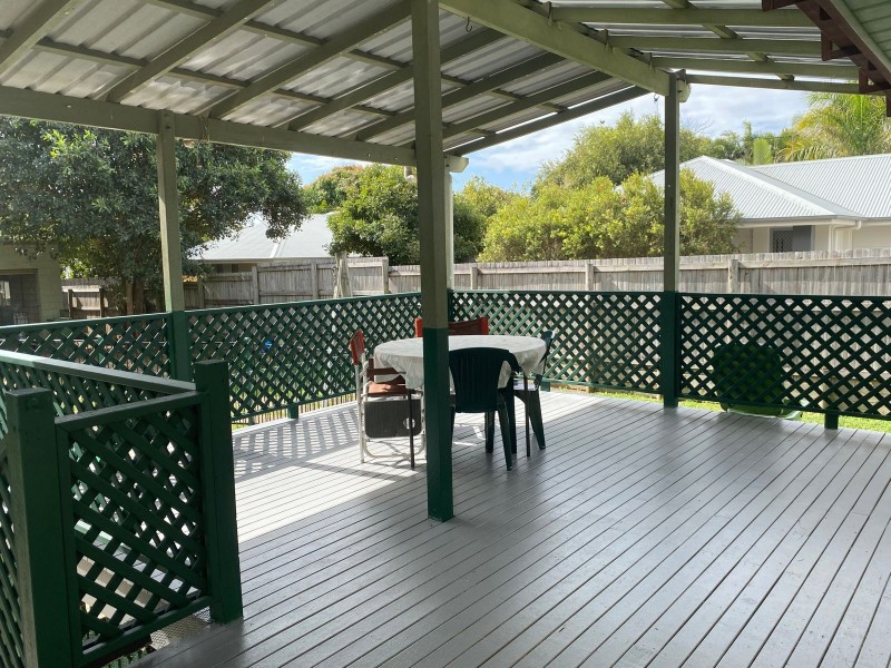 9 Place Avenue, Sarina QLD 4737