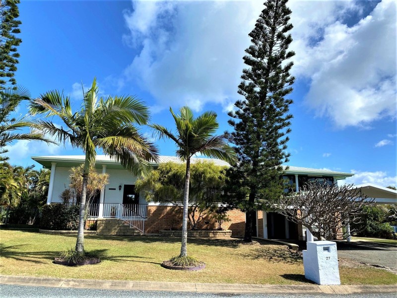27 Gold Street, Grasstree Beach QLD 4740