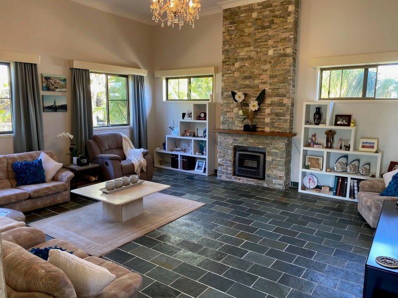 27 Gold Street, Grasstree Beach QLD 4740