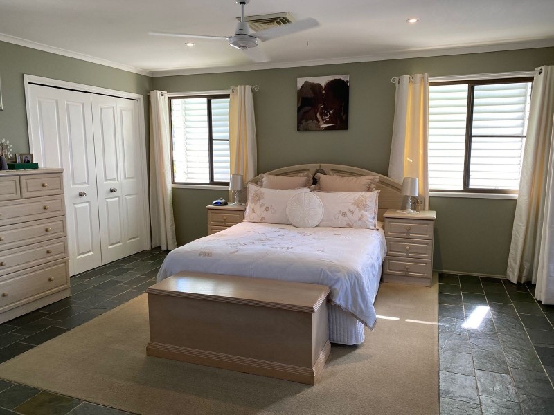 27 Gold Street, Grasstree Beach QLD 4740