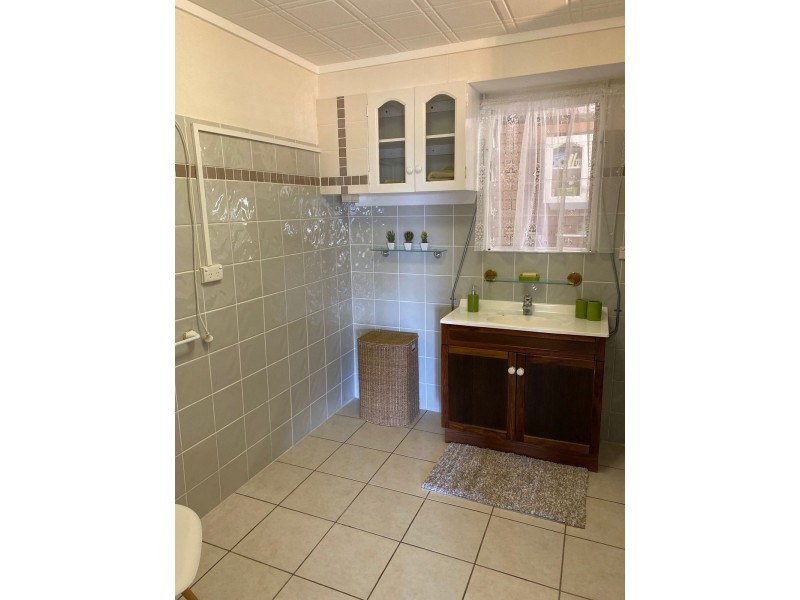 27 Gold Street, Grasstree Beach QLD 4740