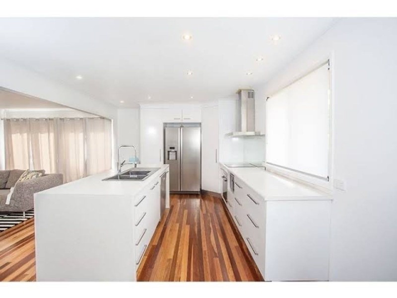 11 Parker Street, South Mackay QLD 4740