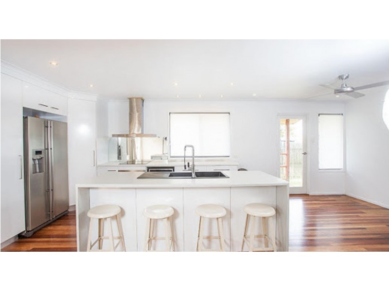 11 Parker Street, South Mackay QLD 4740