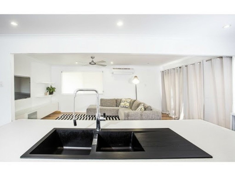 11 Parker Street, South Mackay QLD 4740