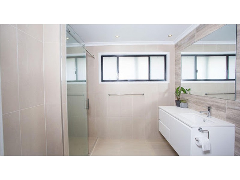 11 Parker Street, South Mackay QLD 4740