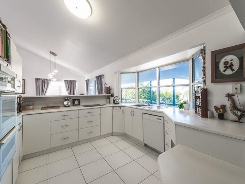 16 Pioneer Street, Mount Pleasant QLD 4740