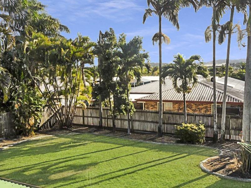 12 Nathan Court, Beaconsfield QLD 4740