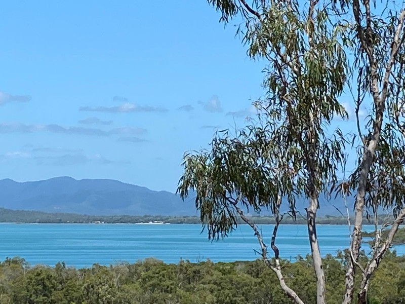 15 Fleetwood Court, Freshwater Point QLD 4737