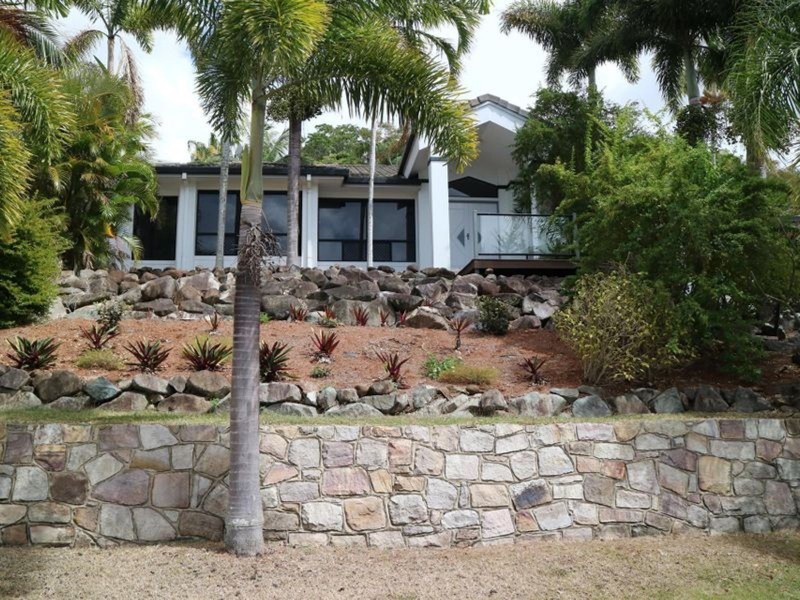 51 Cinnamon Drive, Glenella QLD 4740