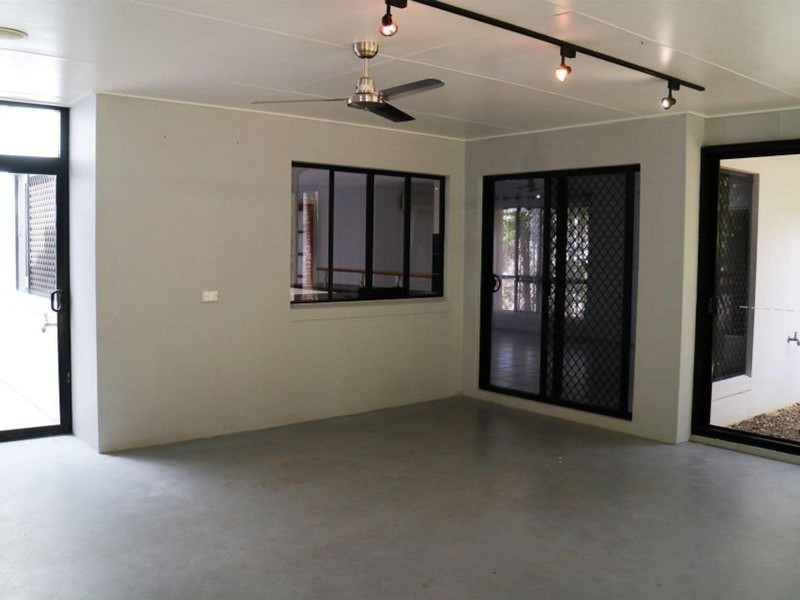 51 Cinnamon Drive, Glenella QLD 4740