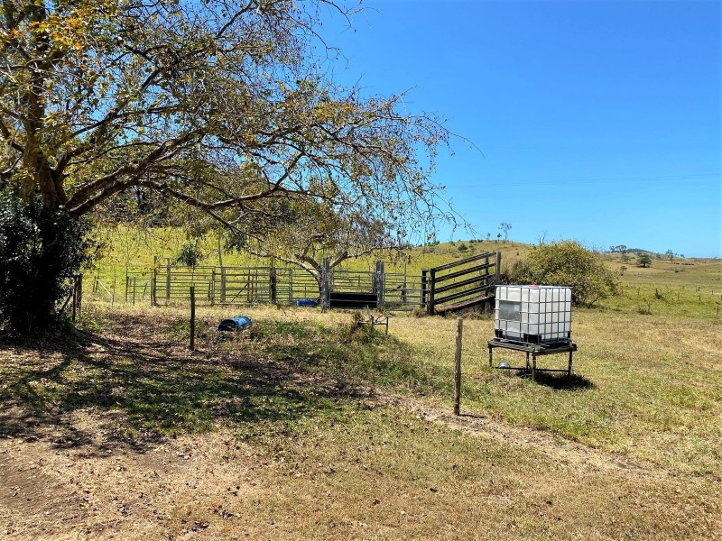 105 Garrett Road, Sarina QLD 4737