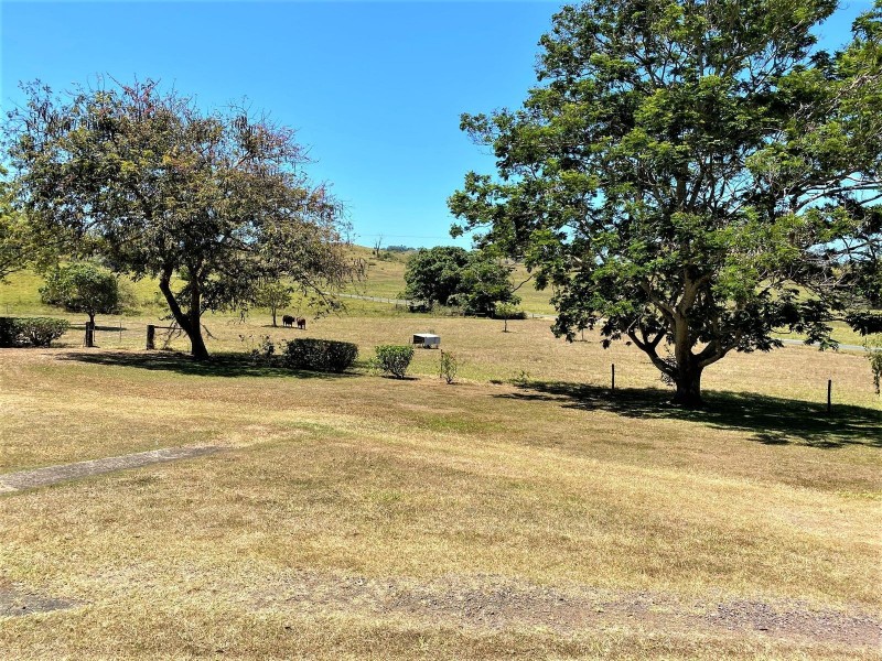 105 Garrett Road, Sarina QLD 4737