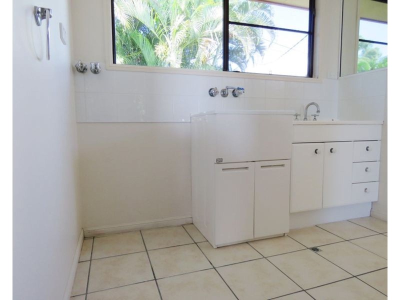 10 Morris Street, Campwin Beach QLD 4737
