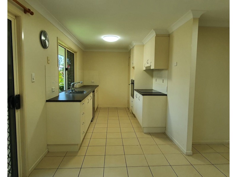 15 Swan Street, Armstrong Beach QLD 4737