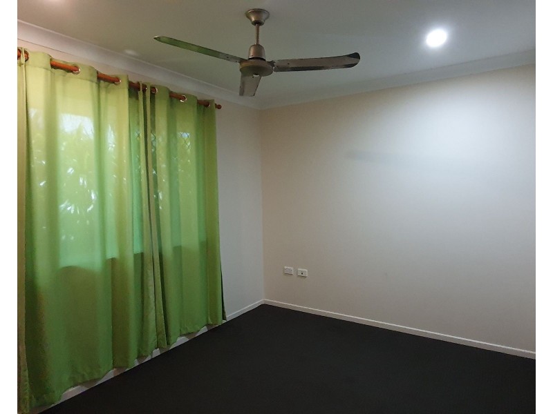 15 Swan Street, Armstrong Beach QLD 4737