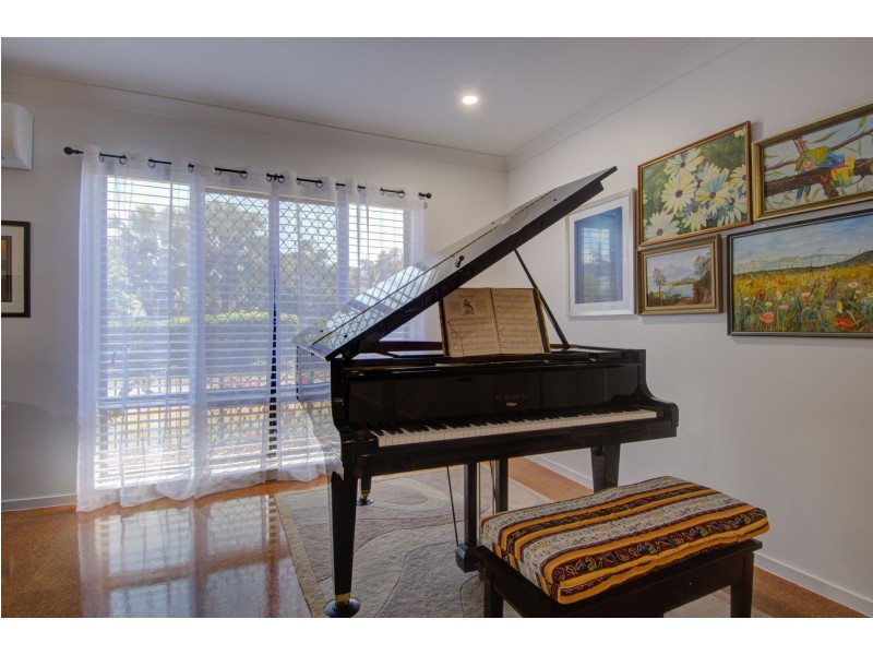 5 Rosemarie Court, Armstrong Beach QLD 4737