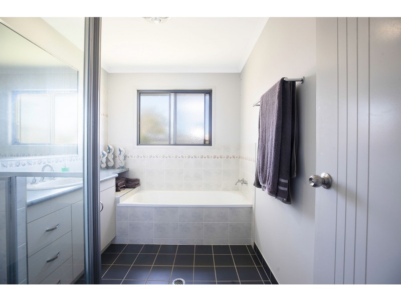 26 Murphy Street, Seaforth QLD 4741
