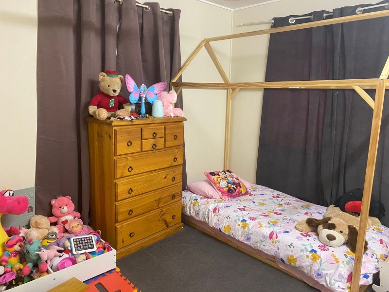 22 Holmes Avenue, Sarina QLD 4737