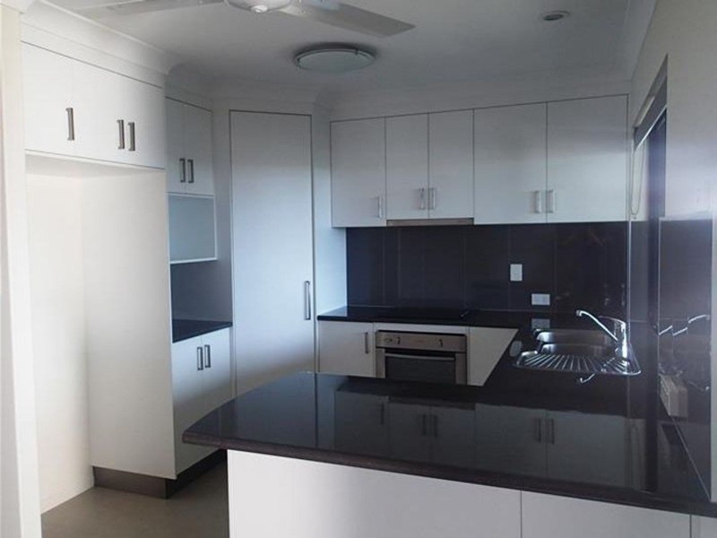 9 Hook Court, Sarina QLD 4737