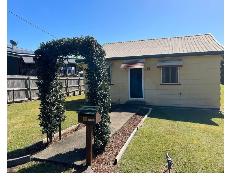 12 Langdon Street, Sarina QLD 4737