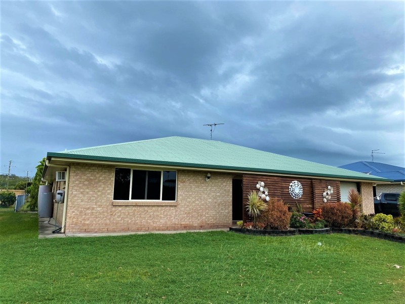 8 Hans Christian Street, Sarina QLD 4737