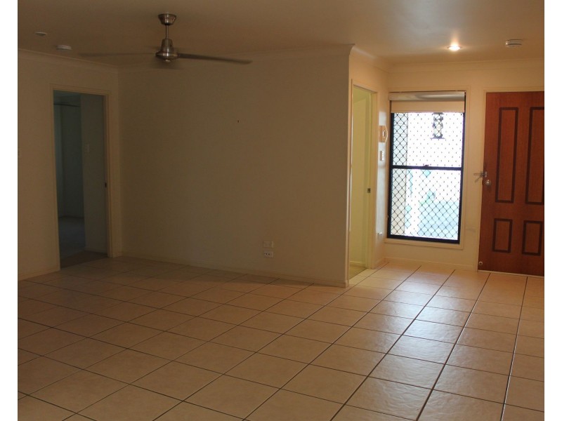 6/5 East Street, Sarina QLD 4737