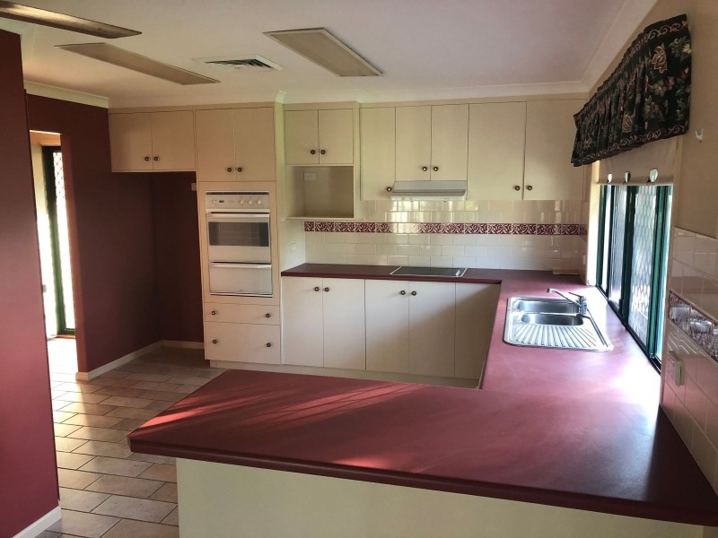 37 Johnson Avenue, Seaforth QLD 4741