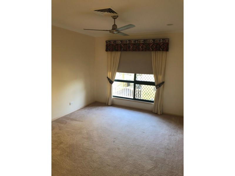 37 Johnson Avenue, Seaforth QLD 4741