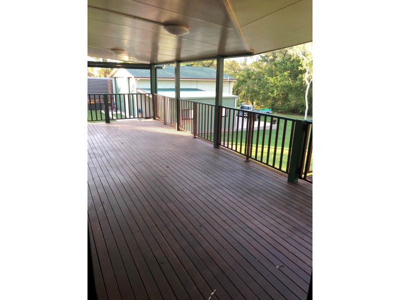 37 Johnson Avenue, Seaforth QLD 4741