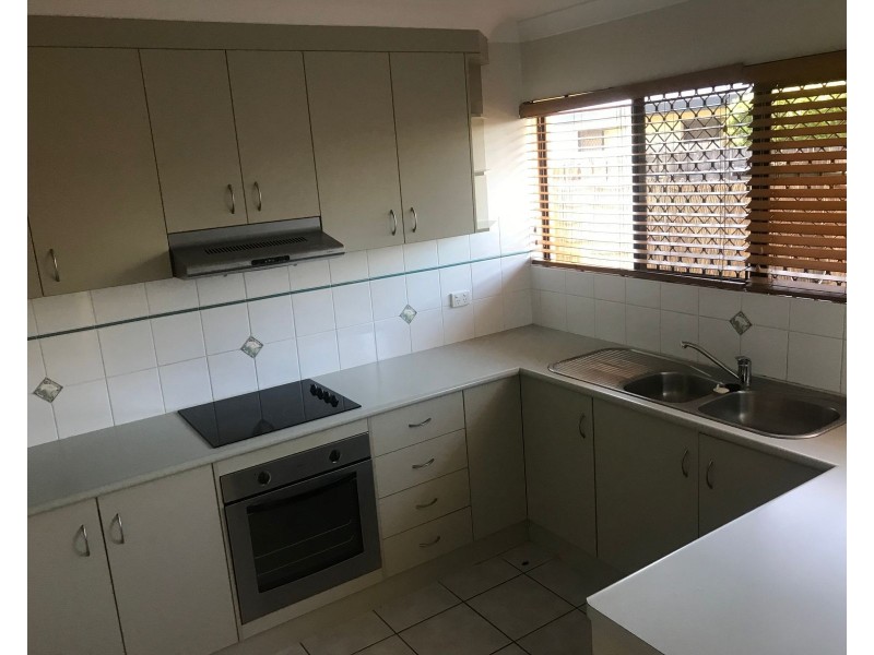 4/15 Perkins Street, North Mackay QLD 4740