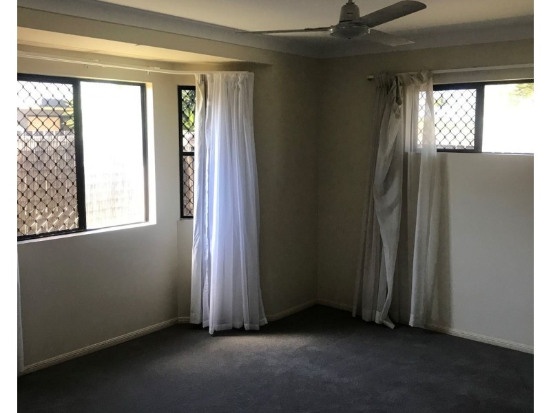 4/15 Perkins Street, North Mackay QLD 4740