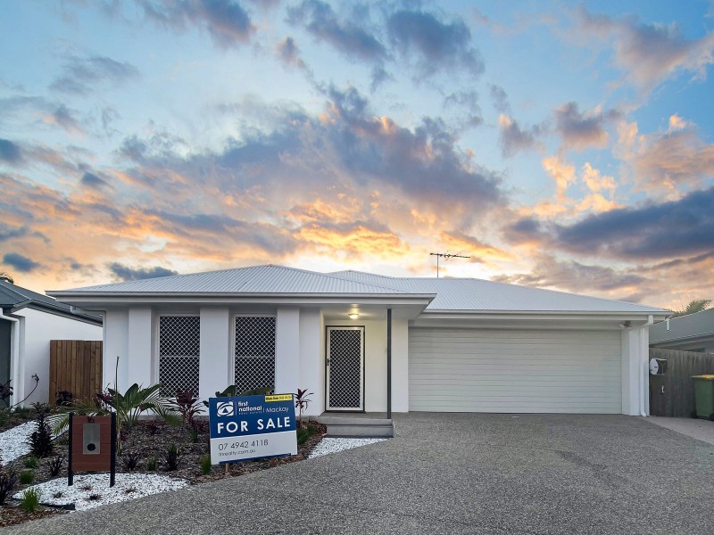 16 Helmsman Drive, Bucasia QLD 4750