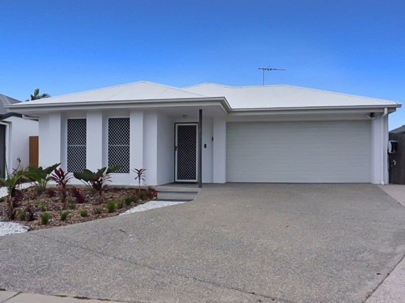 16 Helmsman Drive, Bucasia QLD 4750