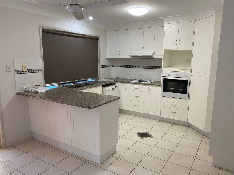 5 Brownsey Court, Sarina QLD 4737