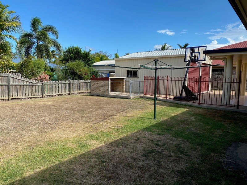 5 Brownsey Court, Sarina QLD 4737