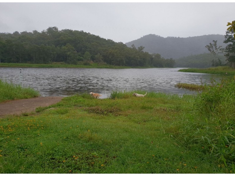 547 Middle Creek Road, Sarina QLD 4737