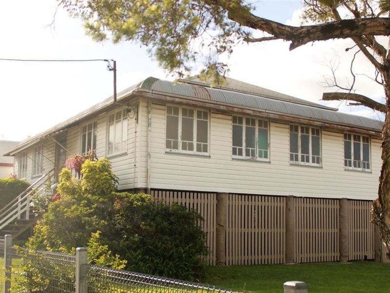 10 Central Street, Sarina QLD 4737