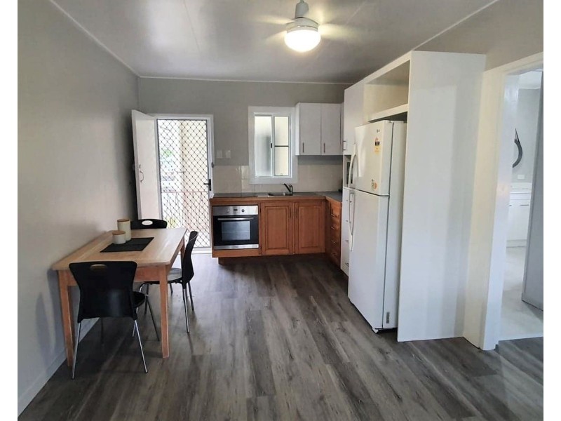 2/1 Biltoft Street, Sarina QLD 4737