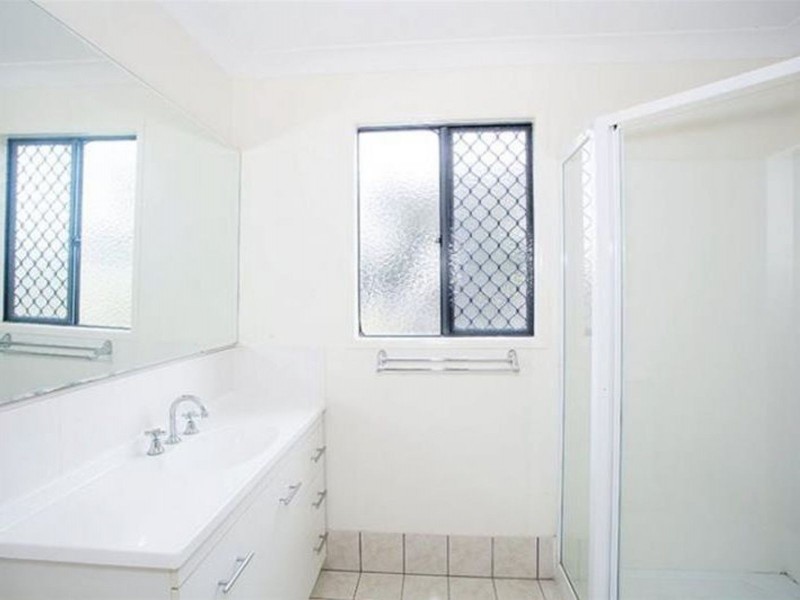 50 Cassia Court, Nebo QLD 4742