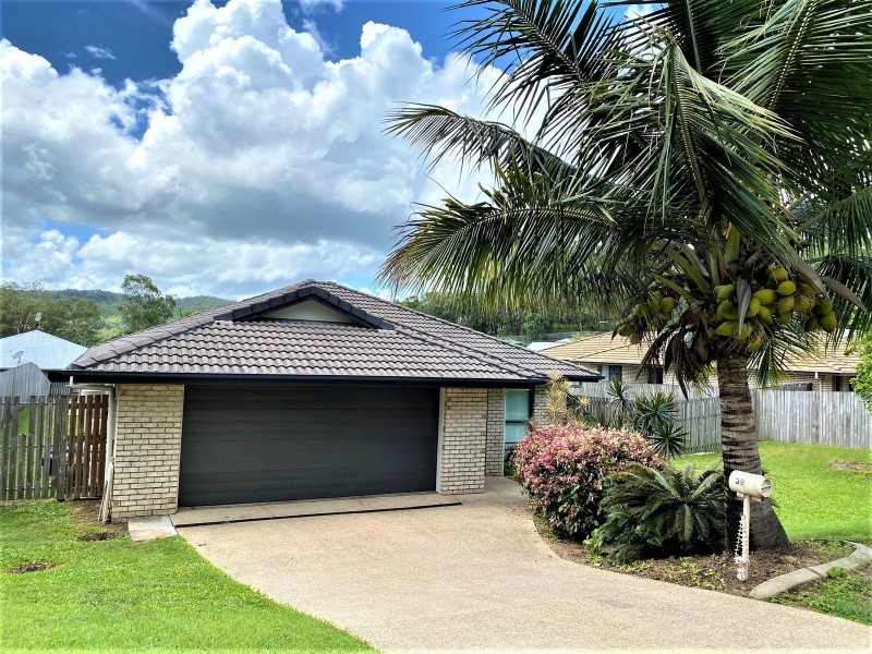 39 Jackson Street, Sarina QLD 4737