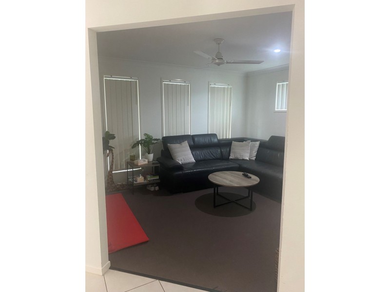 41 Montgomery Street, Rural View QLD 4740