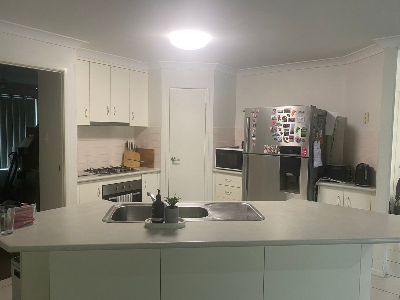 41 Montgomery Street, Rural View QLD 4740