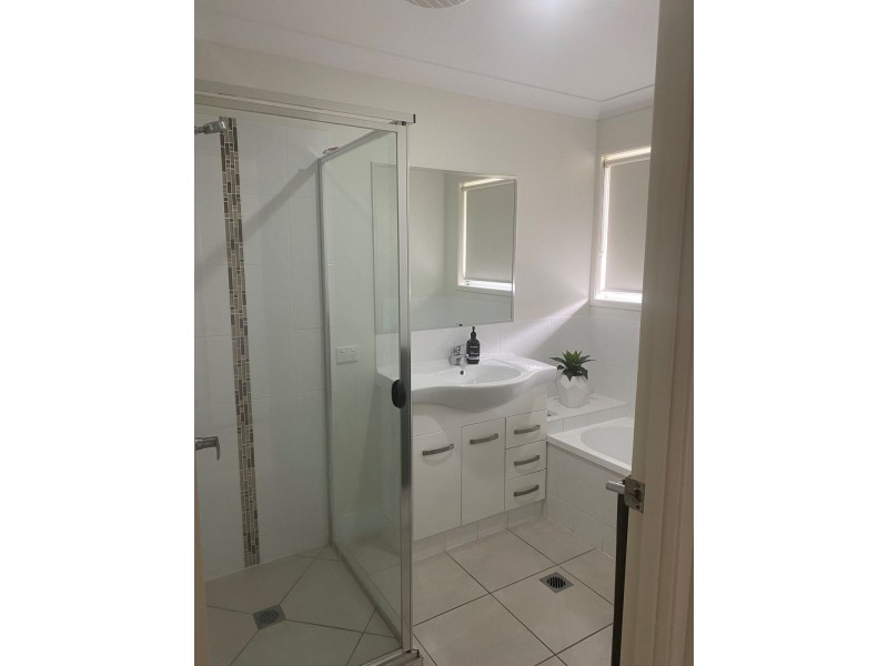 41 Montgomery Street, Rural View QLD 4740