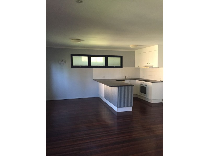 15 Owen Jenkins Drive, Sarina Beach QLD 4737