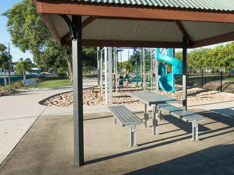 4 Mary Street, West Mackay QLD 4740