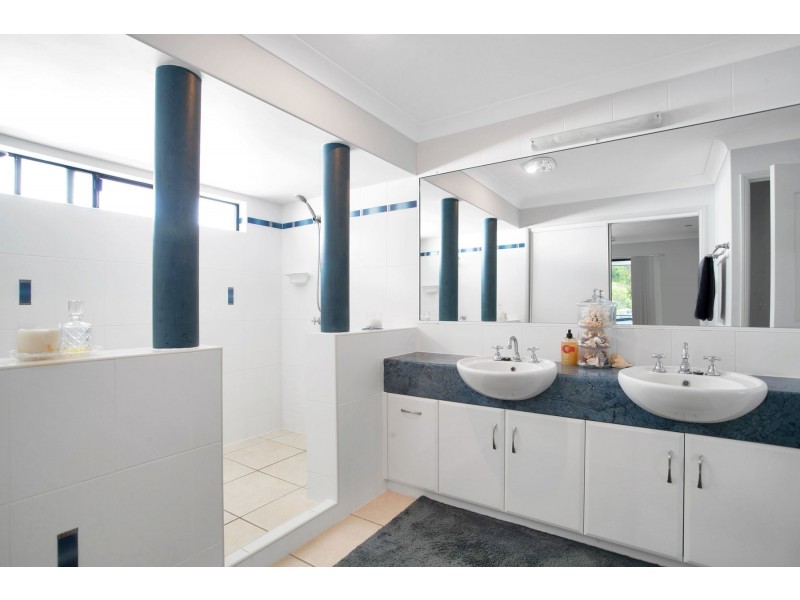 23 Zelma Street, Grasstree Beach QLD 4740